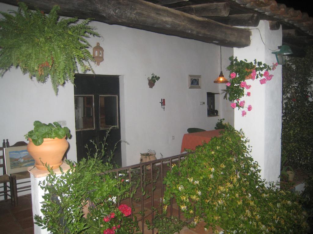 Posada del Castaño Castano de Robledo Exterior foto